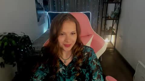 Snapshot of alma_diaz chatting on October 31, 2025, 6:03 am Alma online show from October 31, 2025, 6:03 am