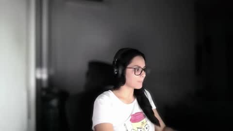 almamaria online show from October 15, 2025, 10:54 pm