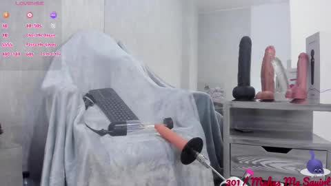 Santy online show from November 14, 2025, 8:18 pm