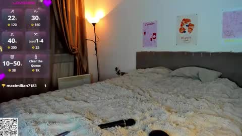 Snapshot of almmilk chatting on September 30, 2025, 6:46 pm Lina online show from September 30, 2025, 6:46 pm