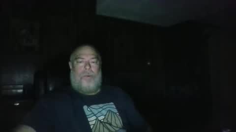 Snapshot of almostdaylight chatting on November 5, 2025, 11:43 am AlmostDaylight online show from November 5, 2025, 11:43 am