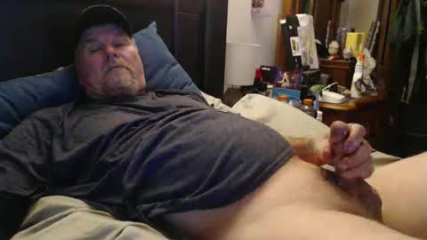 Snapshot of almostheaven chatting on April 1, 2026, 9:21 am almostheaven online show from April 1, 2026, 9:21 am