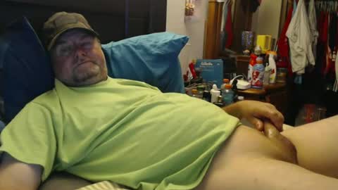 Snapshot of almostheaven chatting on June 19, 2026, 12:09 pm almostheaven online show from June 19, 2026, 12:09 pm
