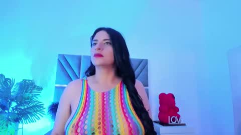 alombramorris online show from September 22, 2025, 11:56 am