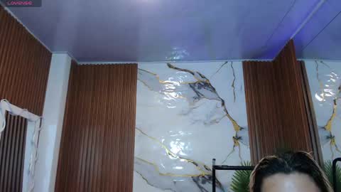 Snapshot of alonddra_tay chatting on May 6, 2026, 11:26 am alonddra_tay online show from May 6, 2026, 11:26 am