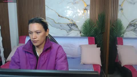 Snapshot of alonddra_tay chatting on May 12, 2026, 11:40 am alonddra_tay online show from May 12, 2026, 11:40 am
