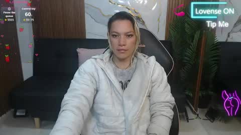 Snapshot of alonddra_tay chatting on May 24, 2026, 11:26 am alonddra_tay online show from May 24, 2026, 11:26 am