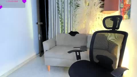 ALONDRA CUTE online show from May 29, 2026, 6:22 am