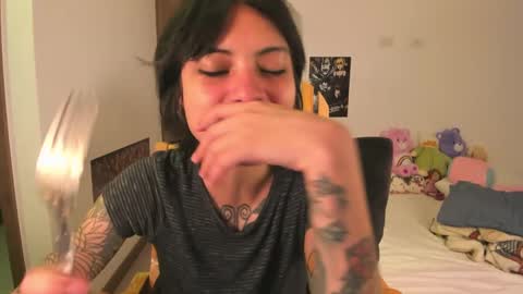 luca or garu D online show from January 31, 2025, 4:25 am