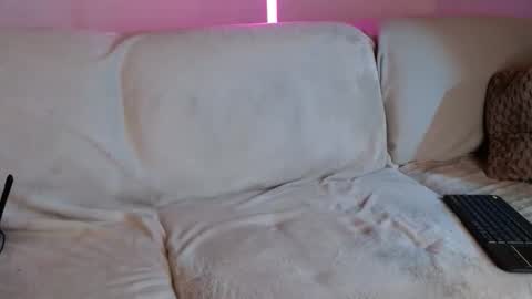 Alpha Jax online show from October 10, 2025, 10:09 pm