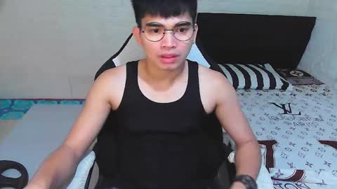 Snapshot of alpha_rider chatting on December 15, 2025, 6:17 am Angelo online show from December 15, 2025, 6:17 am