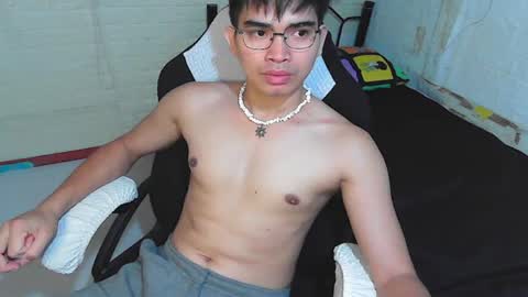 Snapshot of alpha_rider chatting on August 8, 2026, 6:48 am Angelo online show from August 8, 2026, 6:48 am