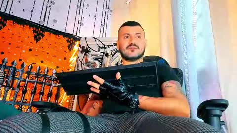 alphadrip online show from October 30, 2025, 12:28 pm