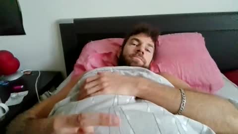 alphah_hunk online show from October 26, 2025, 8:42 am