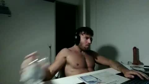 alphah_hunk online show from April 18, 2026, 7:07 pm
