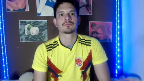 Snapshot of alphamercury chatting on July 8, 2026, 5:23 am alphamercury online show from July 8, 2026, 5:23 am