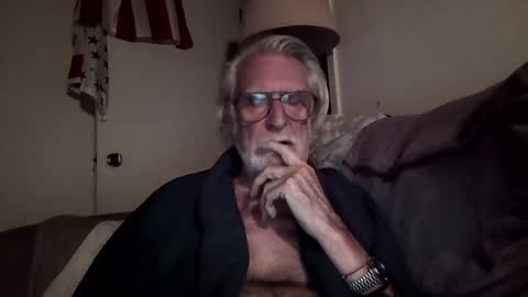 AlphaUniform online show from January 10, 2025, 11:08 pm