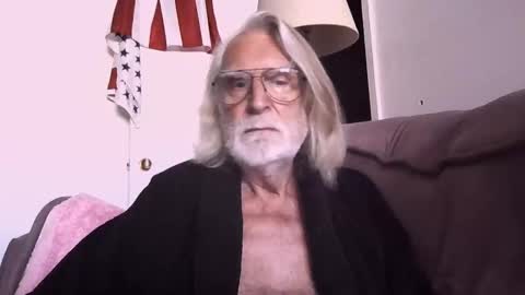 AlphaUniform online show from September 15, 2025, 3:12 pm