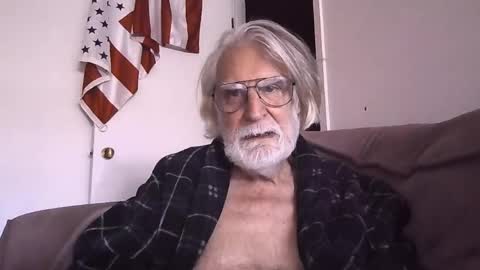 AlphaUniform online show from April 23, 2026, 12:29 pm