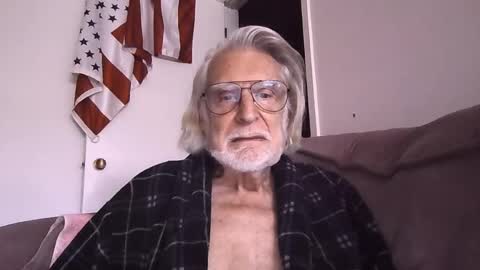 AlphaUniform online show from April 24, 2026, 1:46 pm