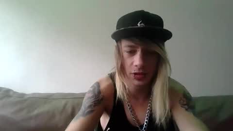 altboy010 online show from November 2, 2025, 2:52 pm