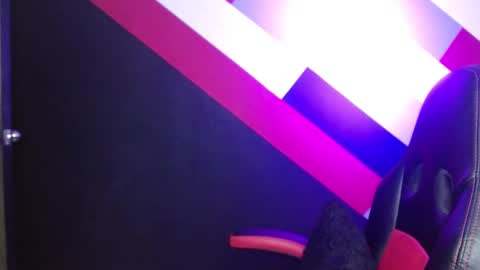 Alter  online show from February 3, 2025, 5:46 pm