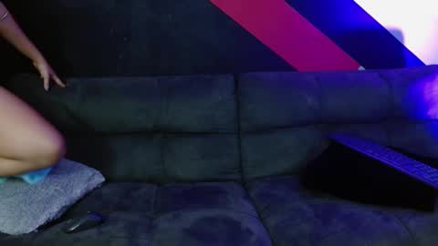 Alter  online show from March 7, 2025, 9:06 pm