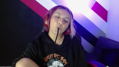 Alter  online show from March 11, 2025, 8:53 pm