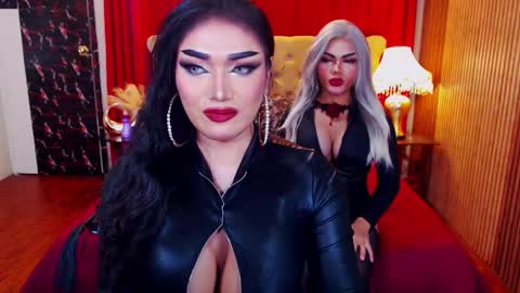 Alura Jhenson online show from October 26, 2025, 5:52 pm