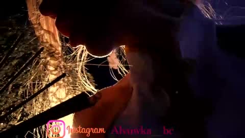 Alvuwka online show from October 17, 2025, 7:55 am