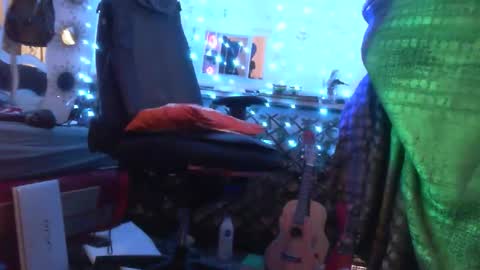 HoneyMelonGuy online show from September 17, 2025, 2:46 am