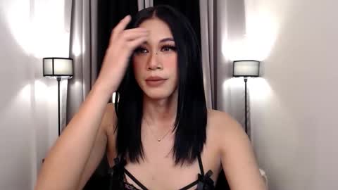 alwina_williams online show from March 23, 2026, 11:14 am