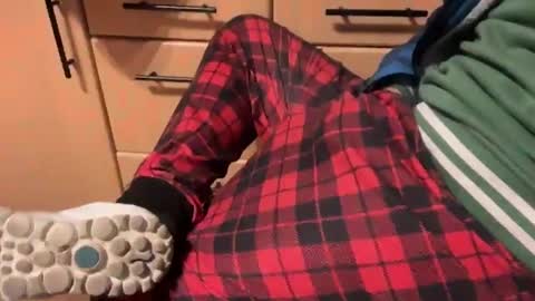 Snapshot of alwshrny23 chatting on February 13, 2025, 3:39 am alwshrny23 online show from February 13, 2025, 3:39 am