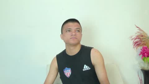 aly_n_sebas online show from April 15, 2026, 3:02 am