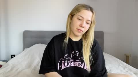 Snapshot of alyrasun chatting on May 23, 2026, 7:02 am Al online show from May 23, 2026, 7:02 am