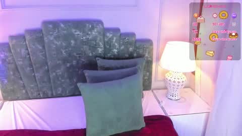 Alys  online show from January 17, 2025, 5:32 am