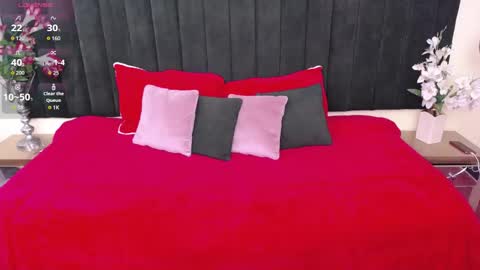 ALYSON Y ETHAN online show from January 19, 2026, 1:15 pm