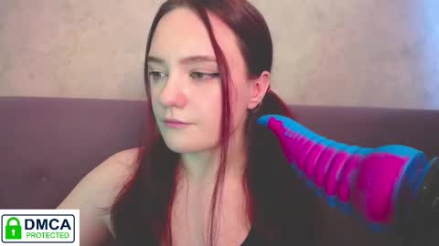 Snapshot of alyssa__scarlet chatting on March 11, 2025, 9:56 am Alyssa online show from March 11, 2025, 9:56 am