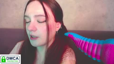 Snapshot of alyssa__scarlet chatting on October 31, 2025, 9:43 am Alyssa online show from October 31, 2025, 9:43 am