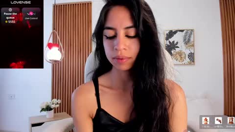 alyssabeauty_ online show from May 19, 2026, 7:31 pm