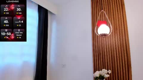 Snapshot of alyssabeauty_ chatting on June 11, 2026, 9:35 pm alyssabeauty_ online show from June 11, 2026, 9:35 pm
