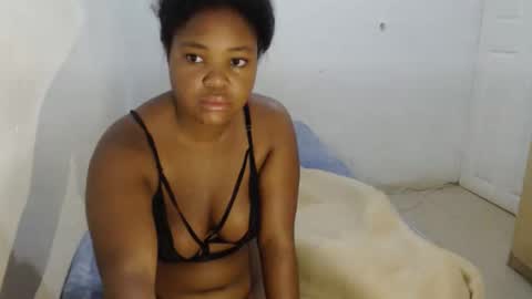 Snapshot of alyssabrownx chatting on March 4, 2026, 2:39 am alyssabrownx online show from March 4, 2026, 2:39 am