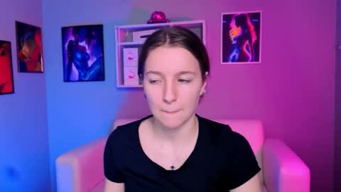 alyssamoan online show from November 30, 2025, 11:47 am