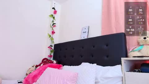 Isabella online show from September 25, 2025, 7:17 pm