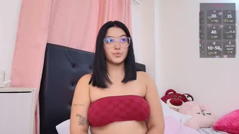 Isabella online show from March 3, 2026, 8:15 pm