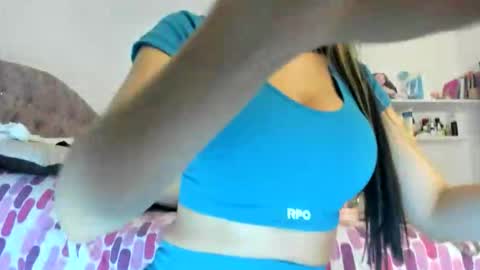 Snapshot of amadamar chatting on June 1, 2026, 1:18 am valentia online show from June 1, 2026, 1:18 am