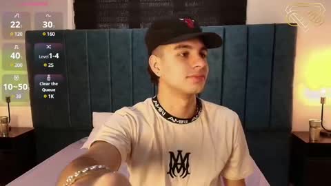 Amadeo Wild online show from December 31, 2024, 3:42 pm