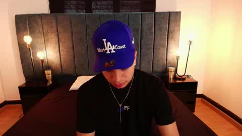 Amadeo Wild online show from February 15, 2025, 3:39 pm