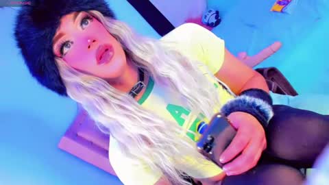 amador_hot online show from June 1, 2026, 10:28 am