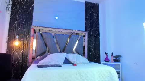 Snapshot of amaia_a chatting on June 24, 2026, 7:24 pm amaia_a online show from June 24, 2026, 7:24 pm